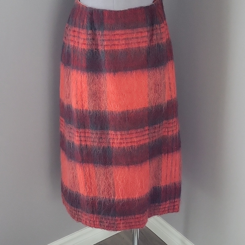 Vintage Rannoch Designs Red and Black Plaid Mohair And Wool A Line Skirt